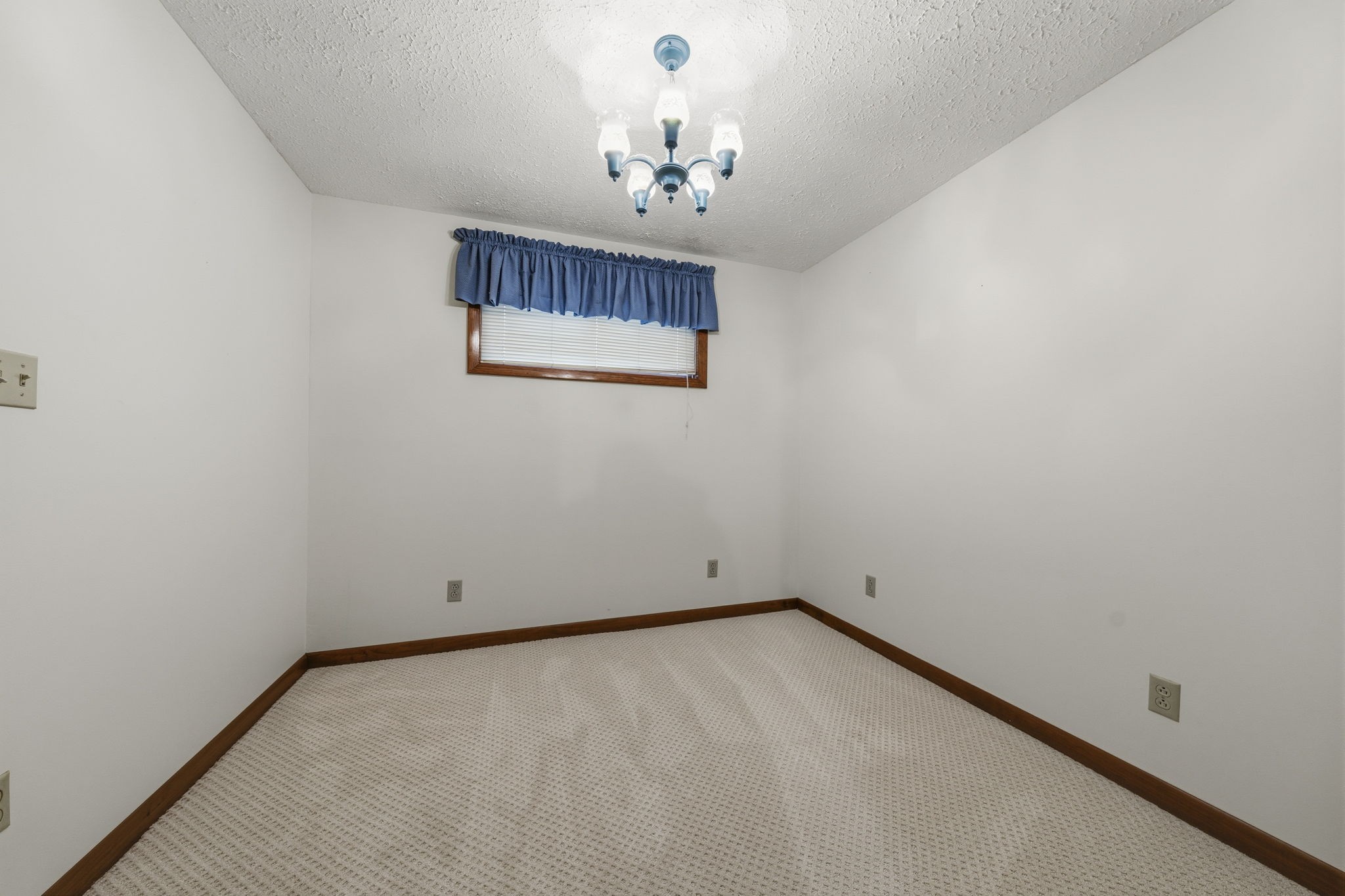 5300 Highway 31W Portland, TN 37148 - Photo 69 of 83 an empty room with a window