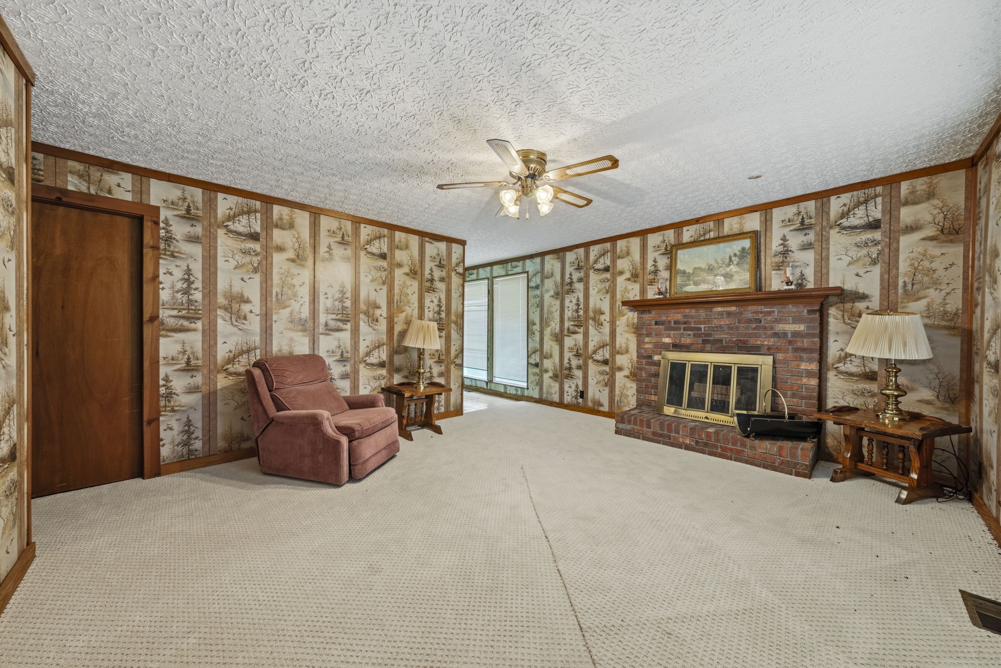 5300 Highway 31W Portland, TN 37148 - Photo 74 of 83 a living room with furniture and large windows