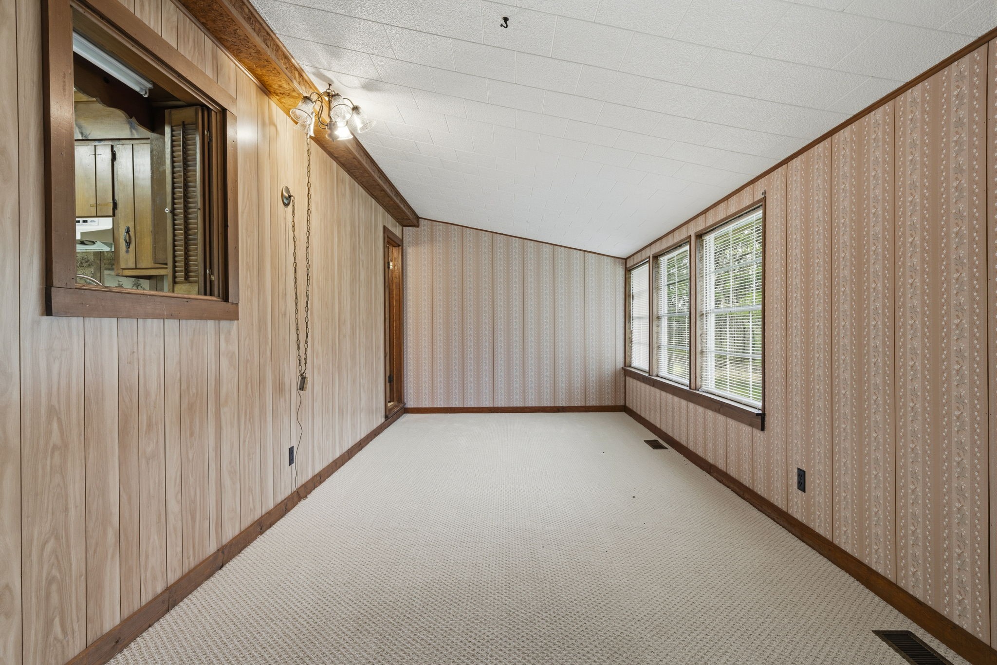 5300 Highway 31W Portland, TN 37148 - Photo 77 of 83 a view of a hallway with window