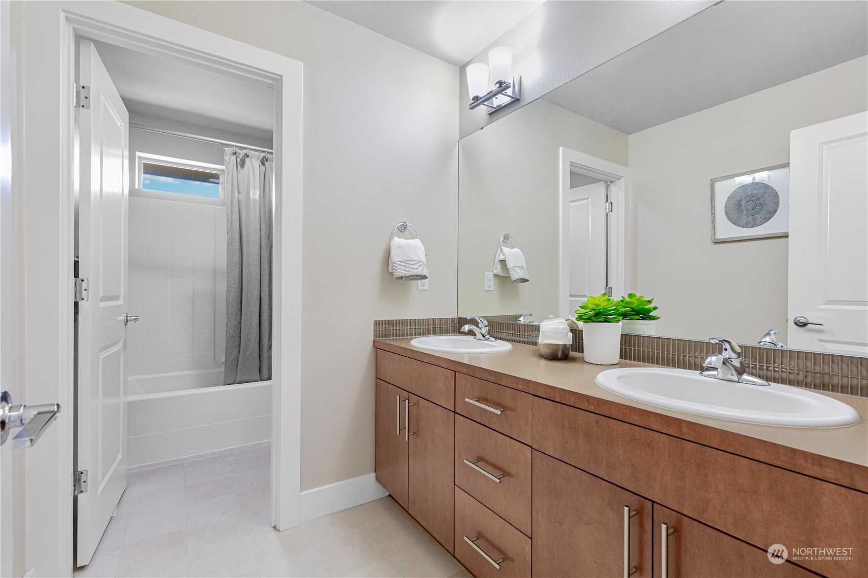 5124 Northeast 11th Place Renton, WA 98059 - Photo 28 of 35 Gallery Image 28