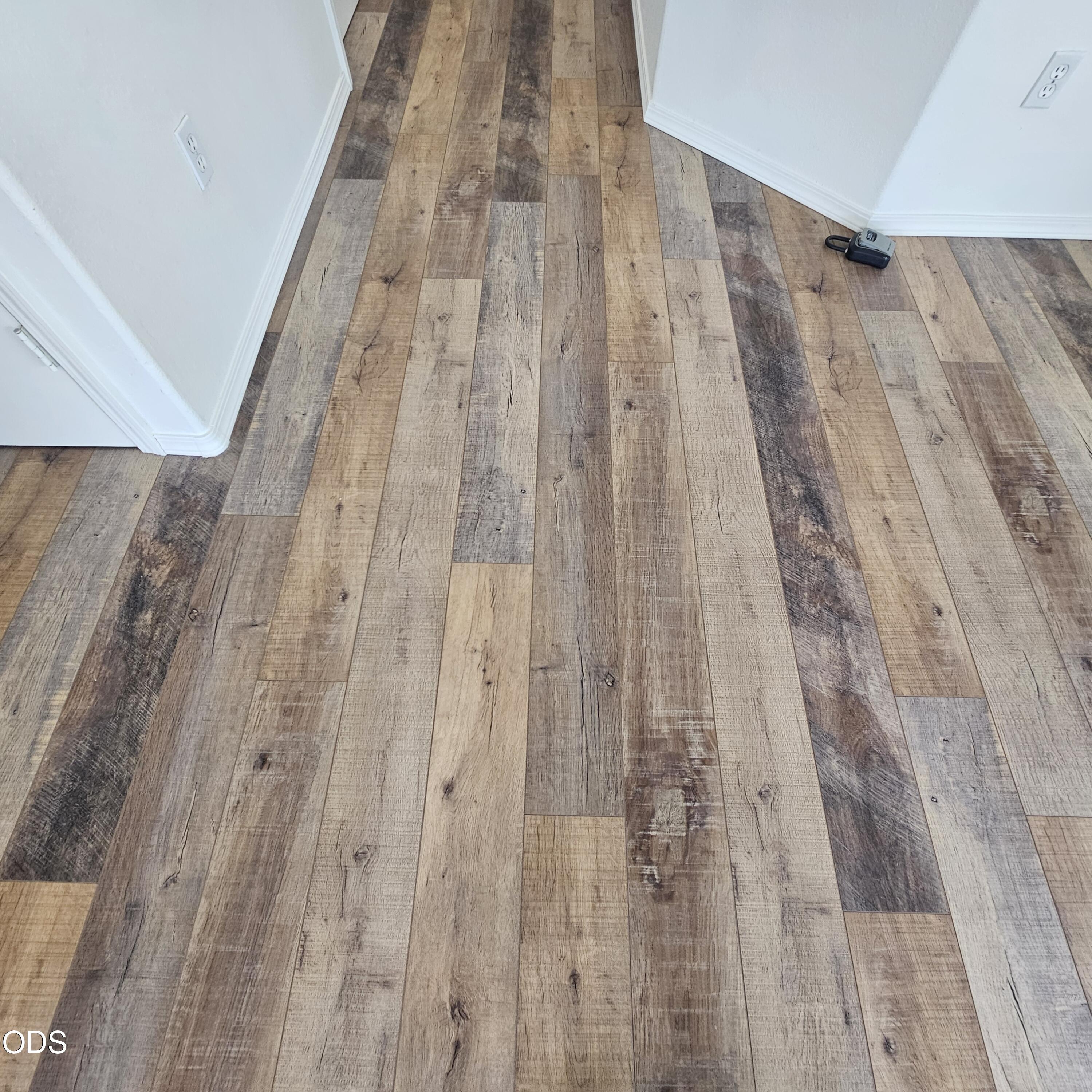 569 Northeast Negus Loop Redmond, OR 97756 - Photo 7 of 32