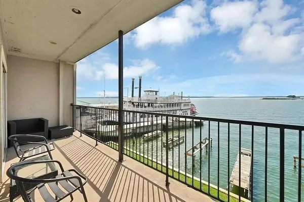 $1,700 | 7039 Kingston Cove Lane, Willis, TX 77318