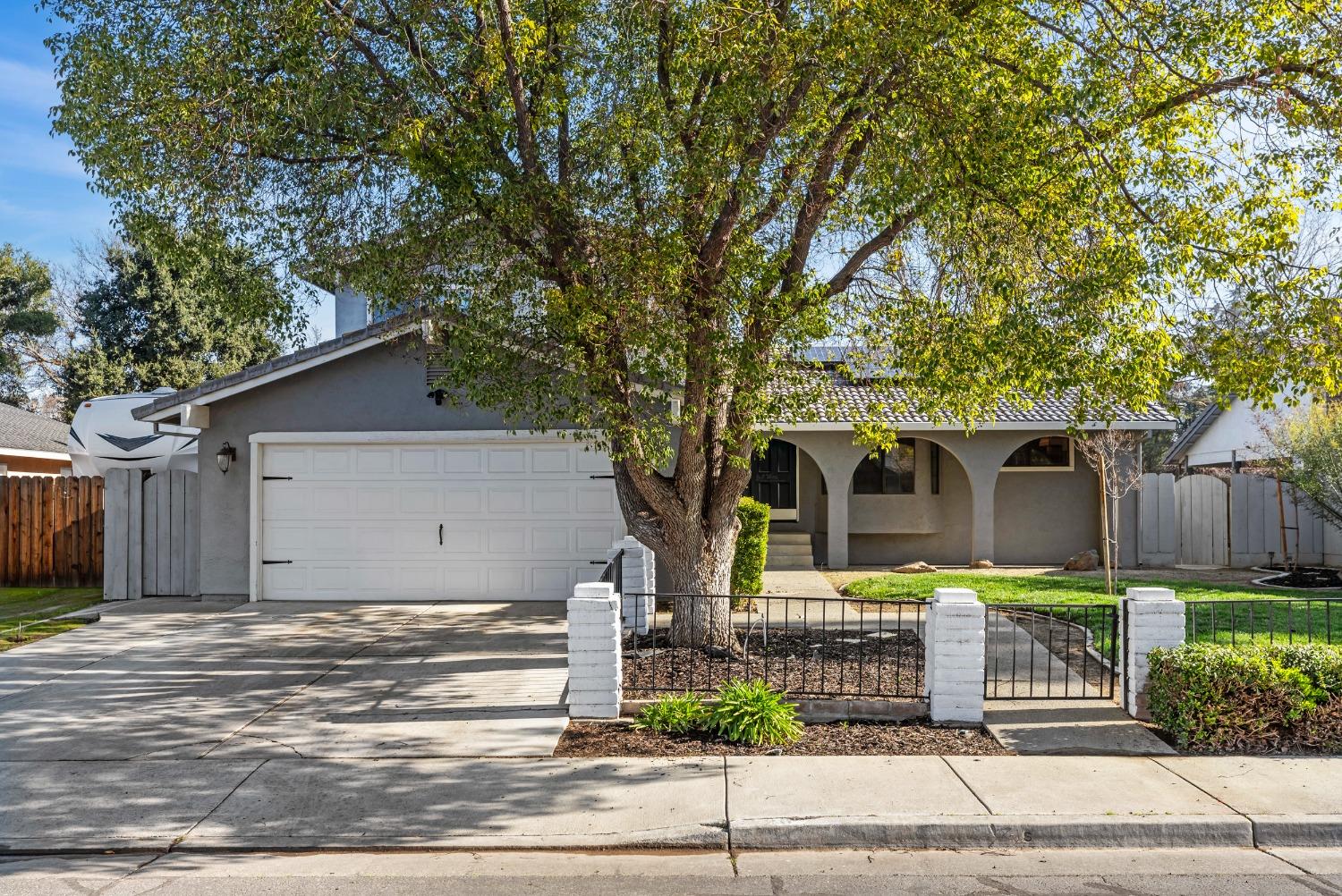 2036 Smokey Drive Los Banos, CA 93635 - Photo 1 of 1