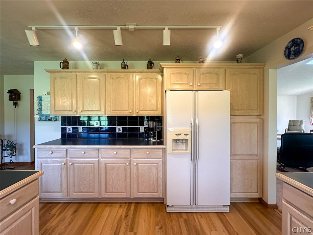 2354 Middle Road Oneida, NY 13409 - Photo 13 of 50