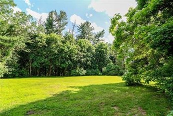 87 Moore Road Sudbury, MA 01776 - Photo 4 of 5