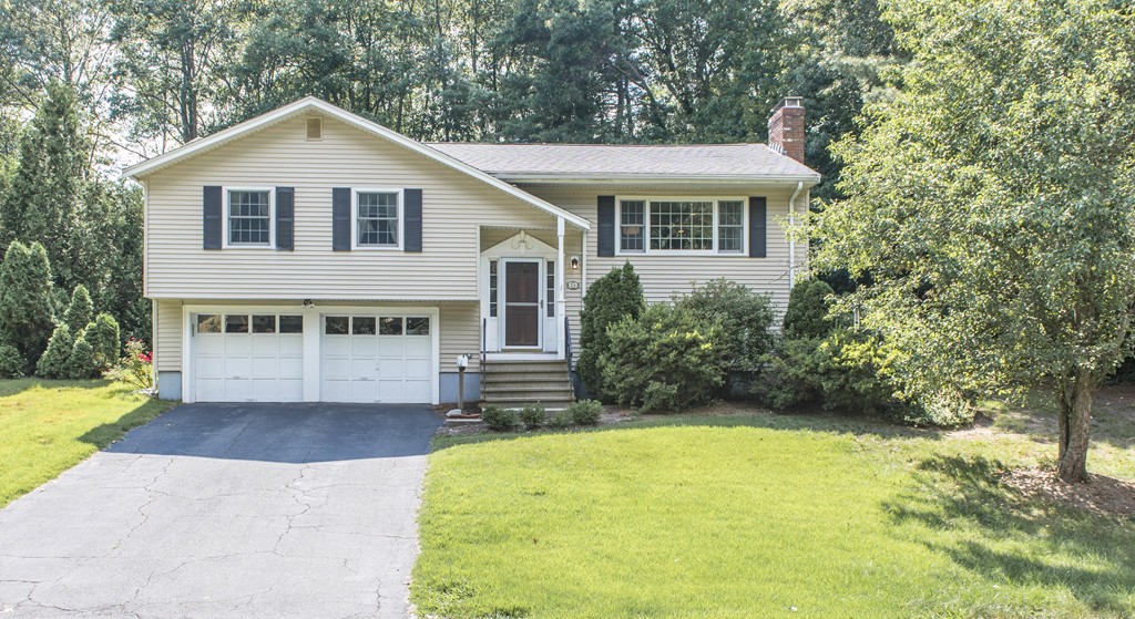 34 Fencourt Road Canton, MA 02021 - Photo 1 of 17 Gallery Image 1