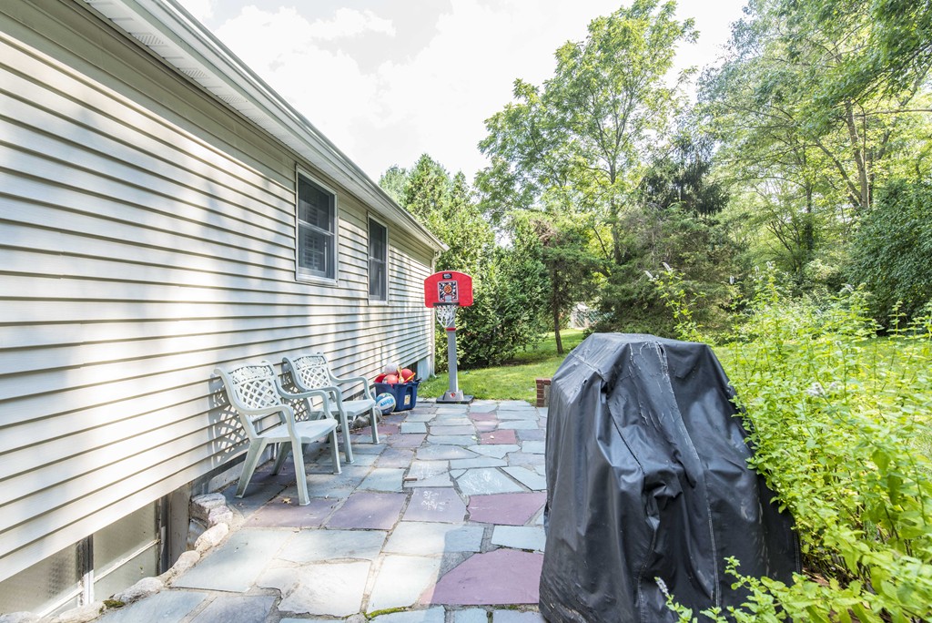 34 Fencourt Road Canton, MA 02021 - Photo 16 of 17 Gallery Image 16
