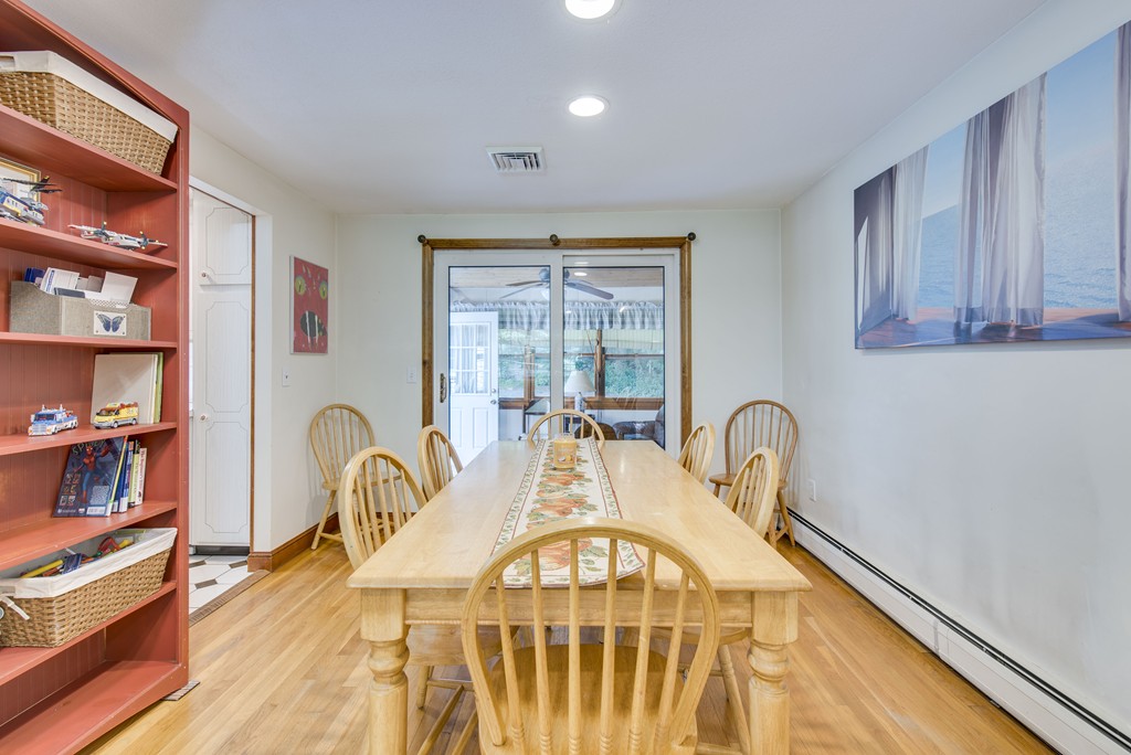 34 Fencourt Road Canton, MA 02021 - Photo 3 of 17 Gallery Image 3
