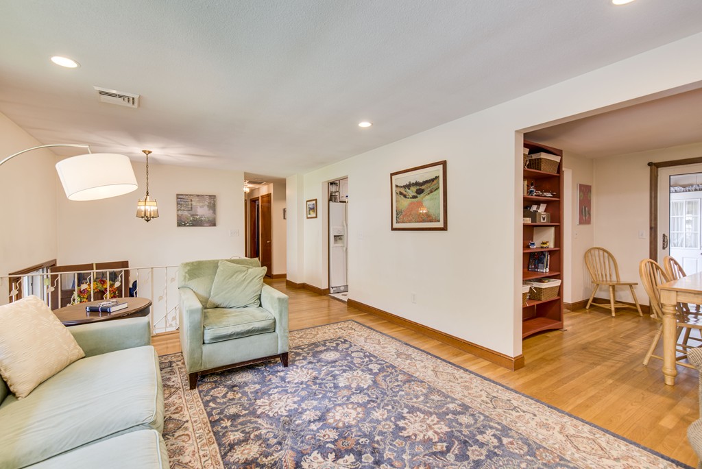 34 Fencourt Road Canton, MA 02021 - Photo 7 of 17 Gallery Image 7