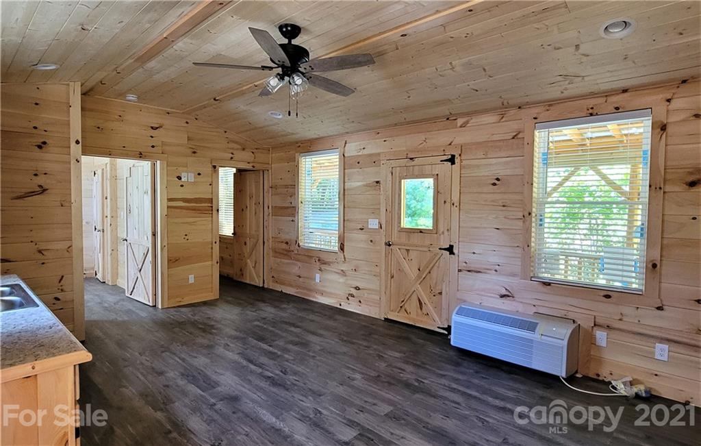 7430 Gingercake Road Newland, NC 28657 - Photo 5 of 16 Gallery Image 5