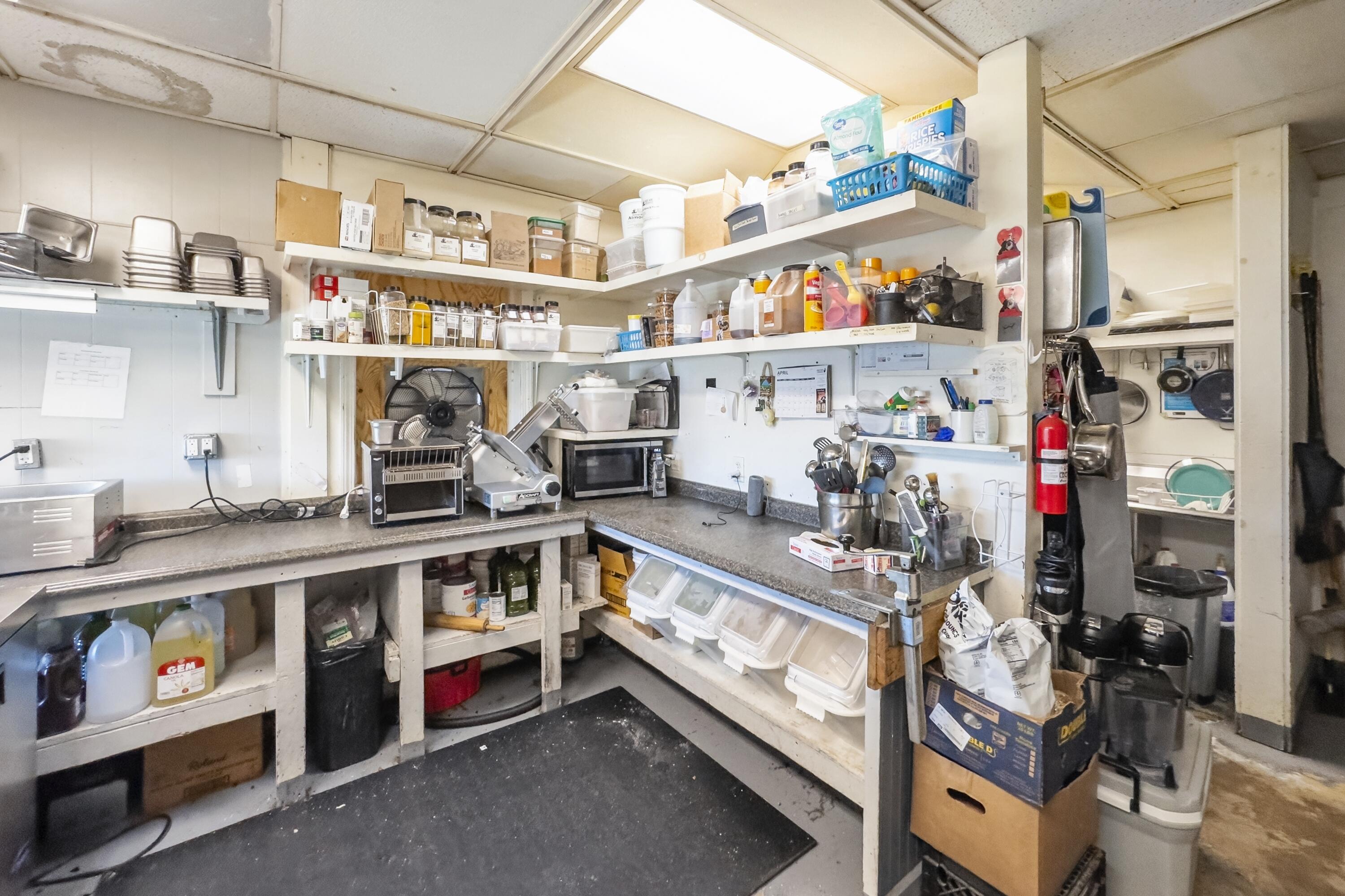 189 Main Street Thomaston, ME 04861 - Photo 11 of 70 189 Main Street, Thomaston