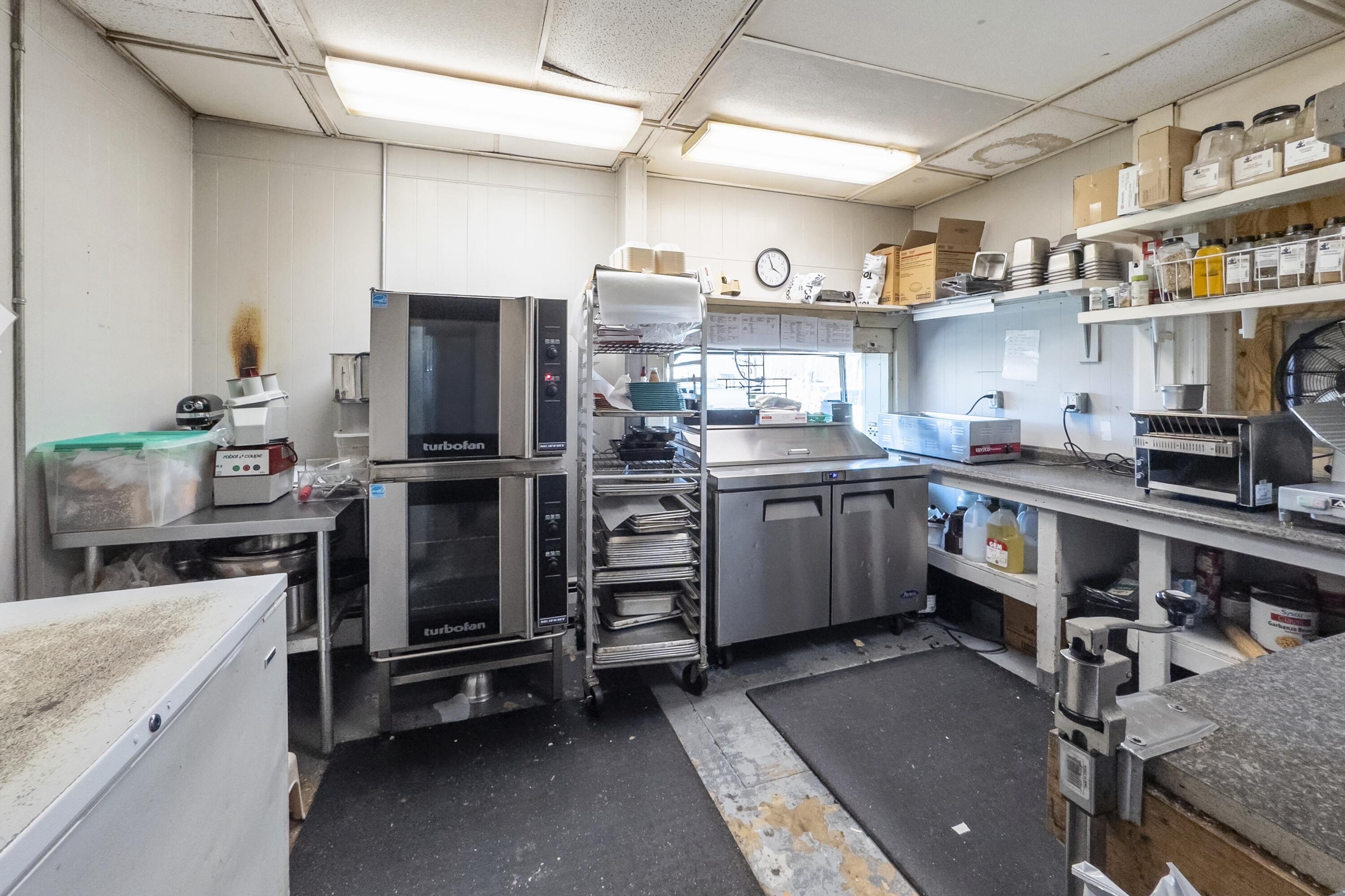 189 Main Street Thomaston, ME 04861 - Photo 15 of 70 189 Main Street, Thomaston