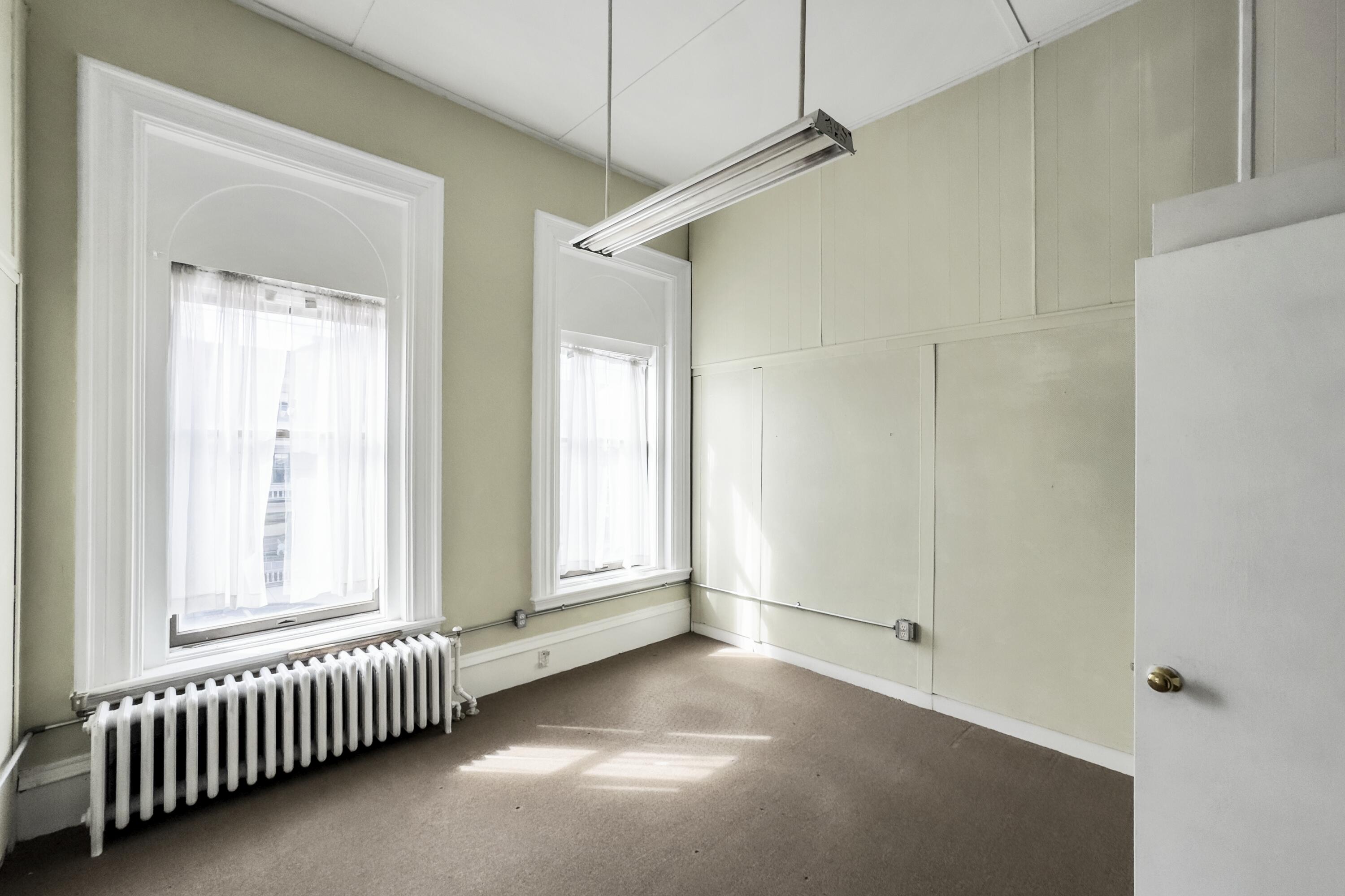 189 Main Street Thomaston, ME 04861 - Photo 41 of 70 189 Main Street, Thomaston