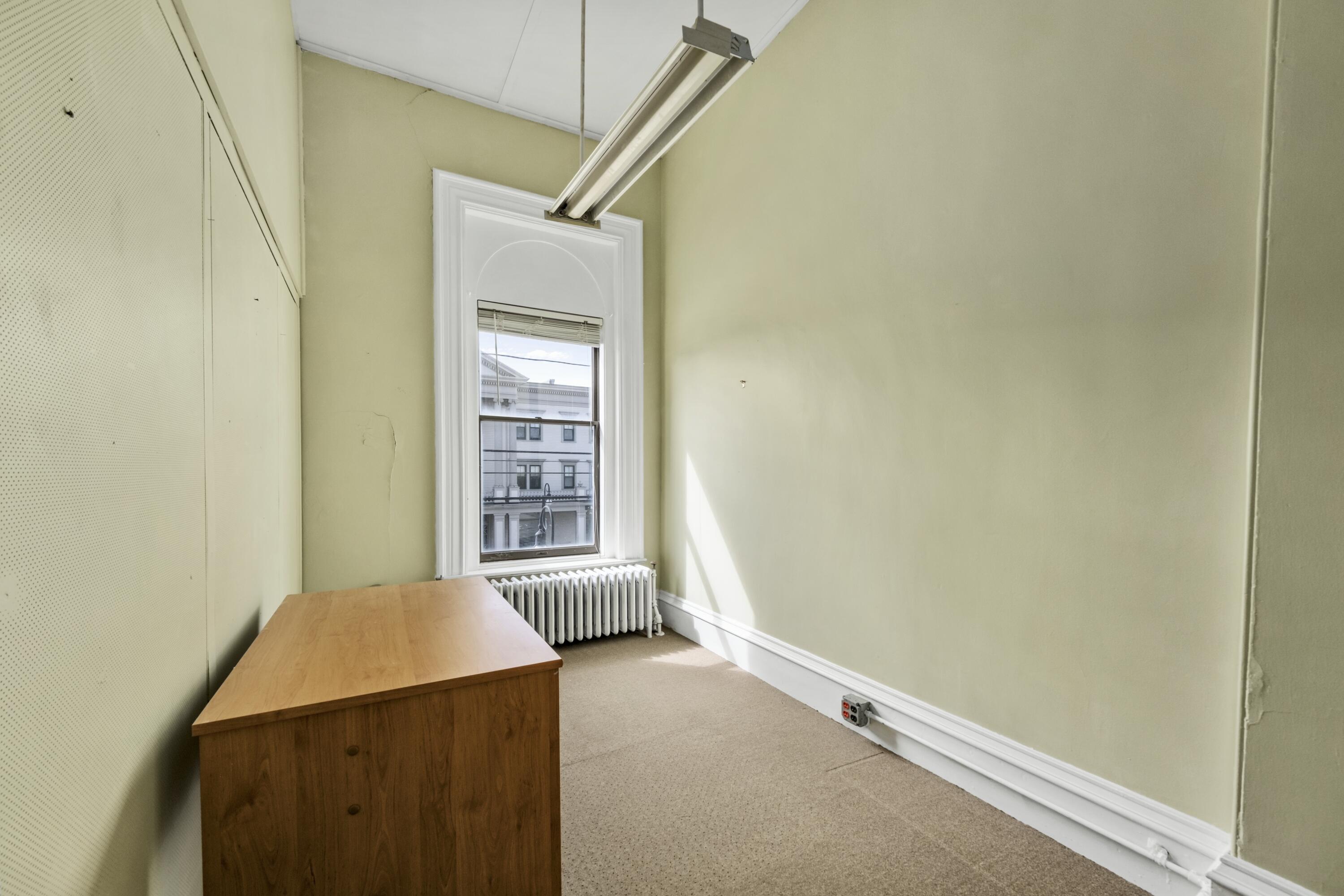 189 Main Street Thomaston, ME 04861 - Photo 43 of 70 189 Main Street, Thomaston