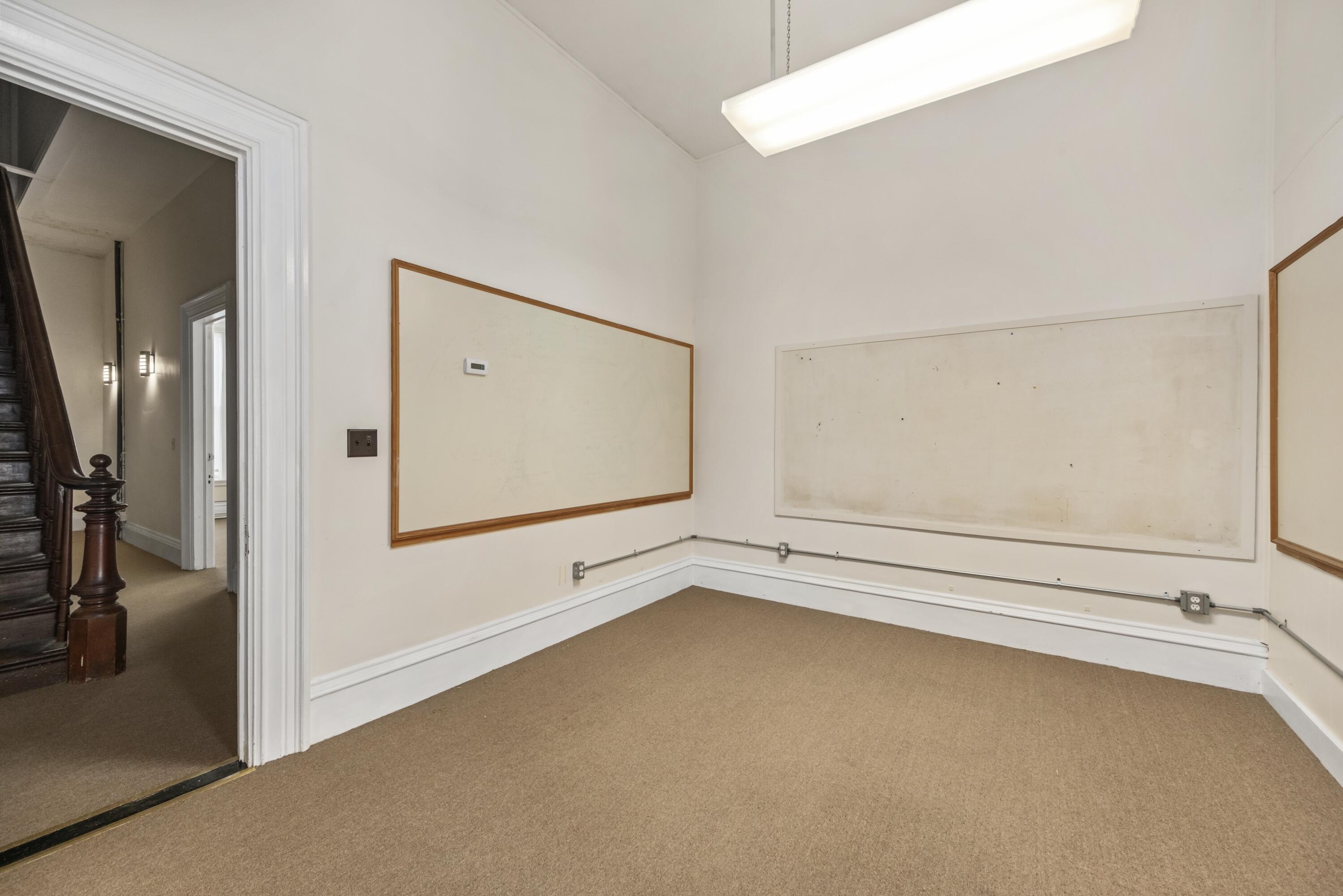 189 Main Street Thomaston, ME 04861 - Photo 51 of 70 189 Main Street, Thomaston