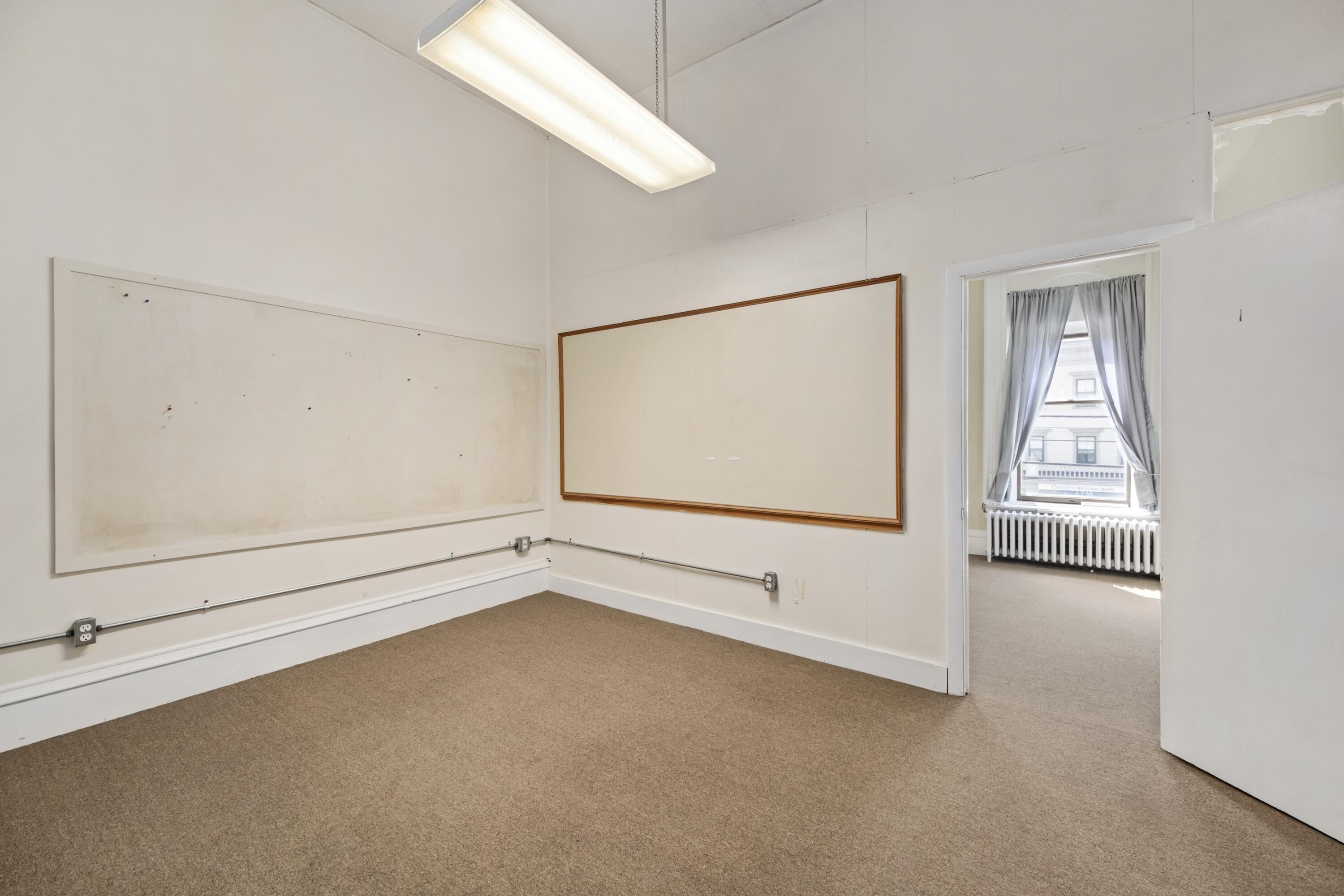 189 Main Street Thomaston, ME 04861 - Photo 52 of 70 189 Main Street, Thomaston