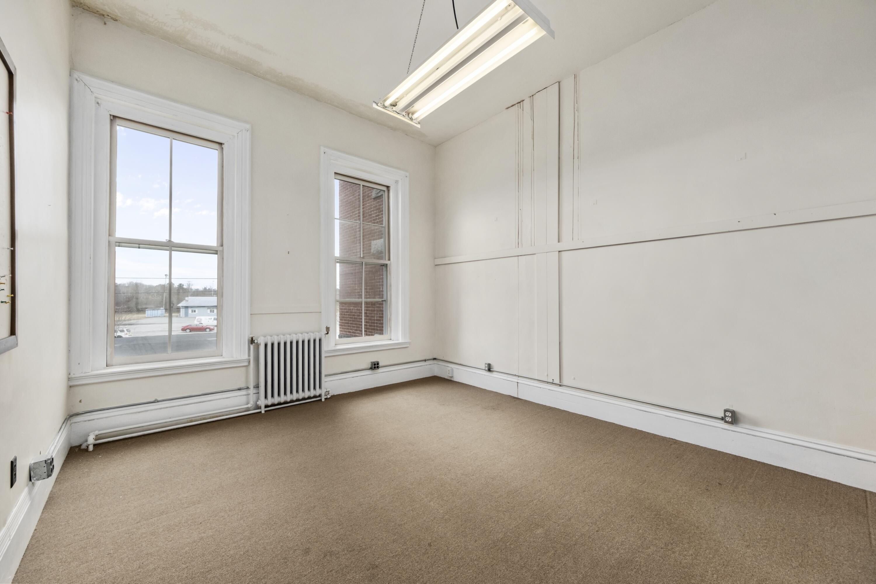 189 Main Street Thomaston, ME 04861 - Photo 55 of 70 189 Main Street, Thomaston