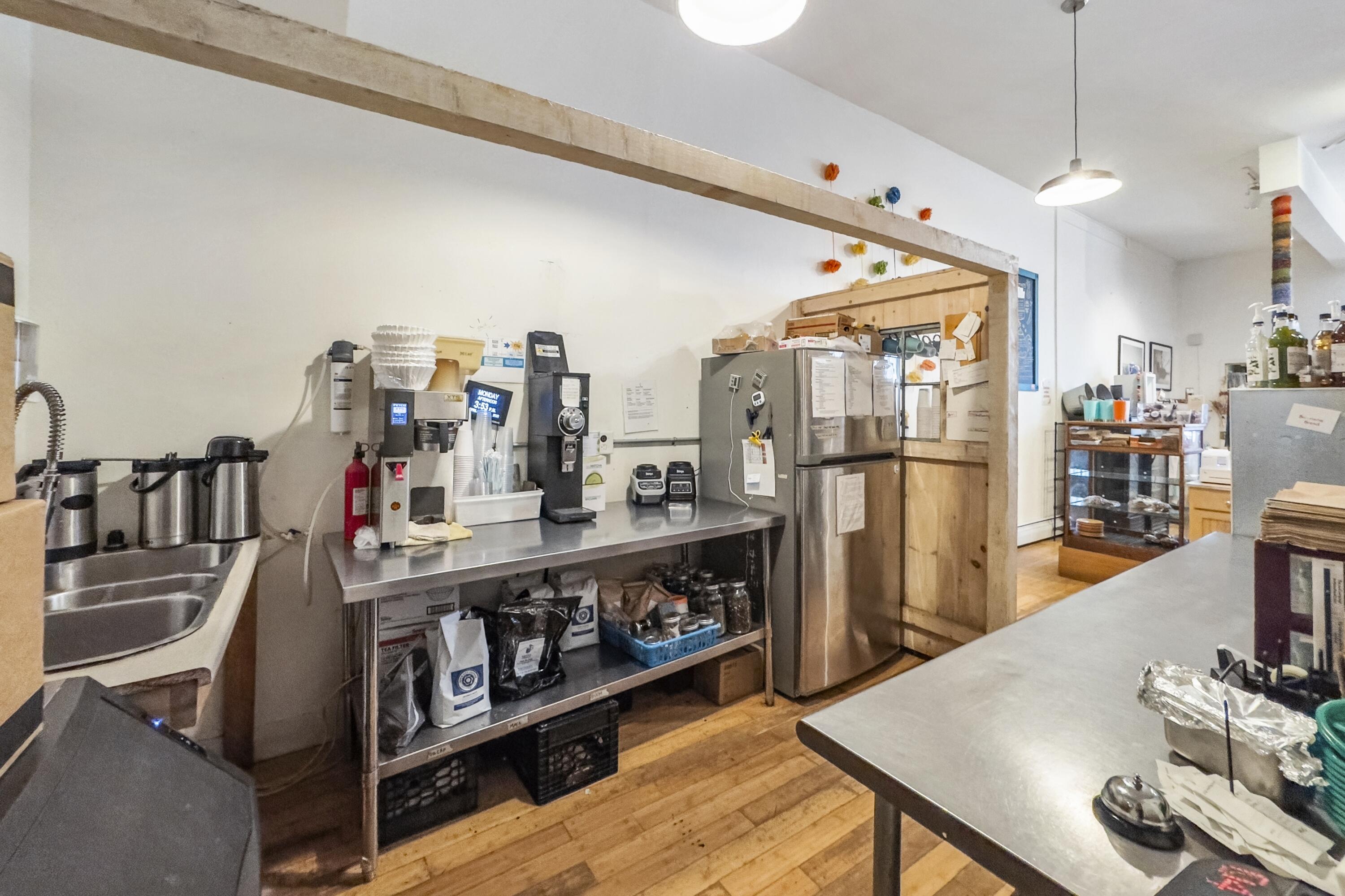 189 Main Street Thomaston, ME 04861 - Photo 10 of 70 189 Main Street, Thomaston