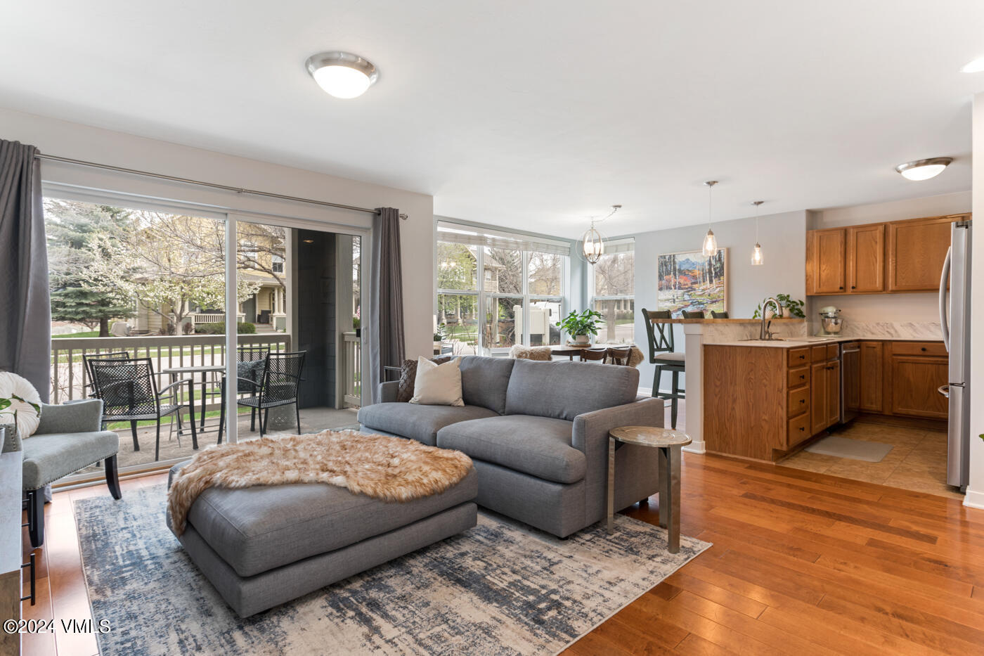 350 Founders D101 MLS-16