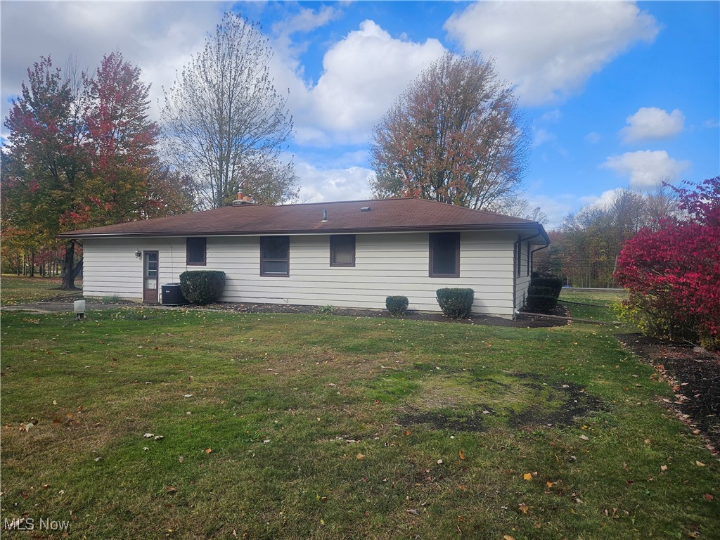 12120 Girdled Road Painesville, OH 44077 - Photo 2 of 33 Gallery Image 2