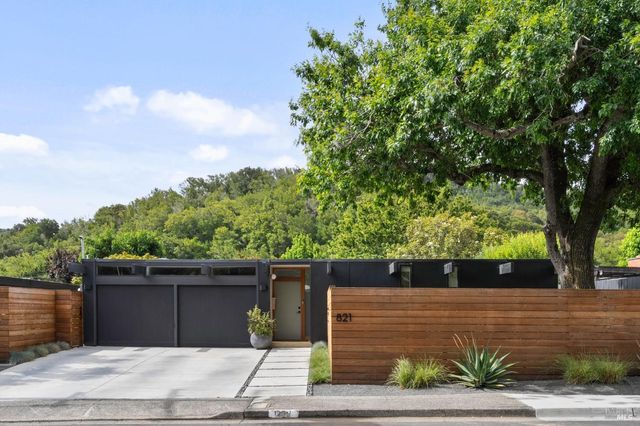 $2,075,000 | 821 Flaxberry Lane, San Rafael, CA 94903