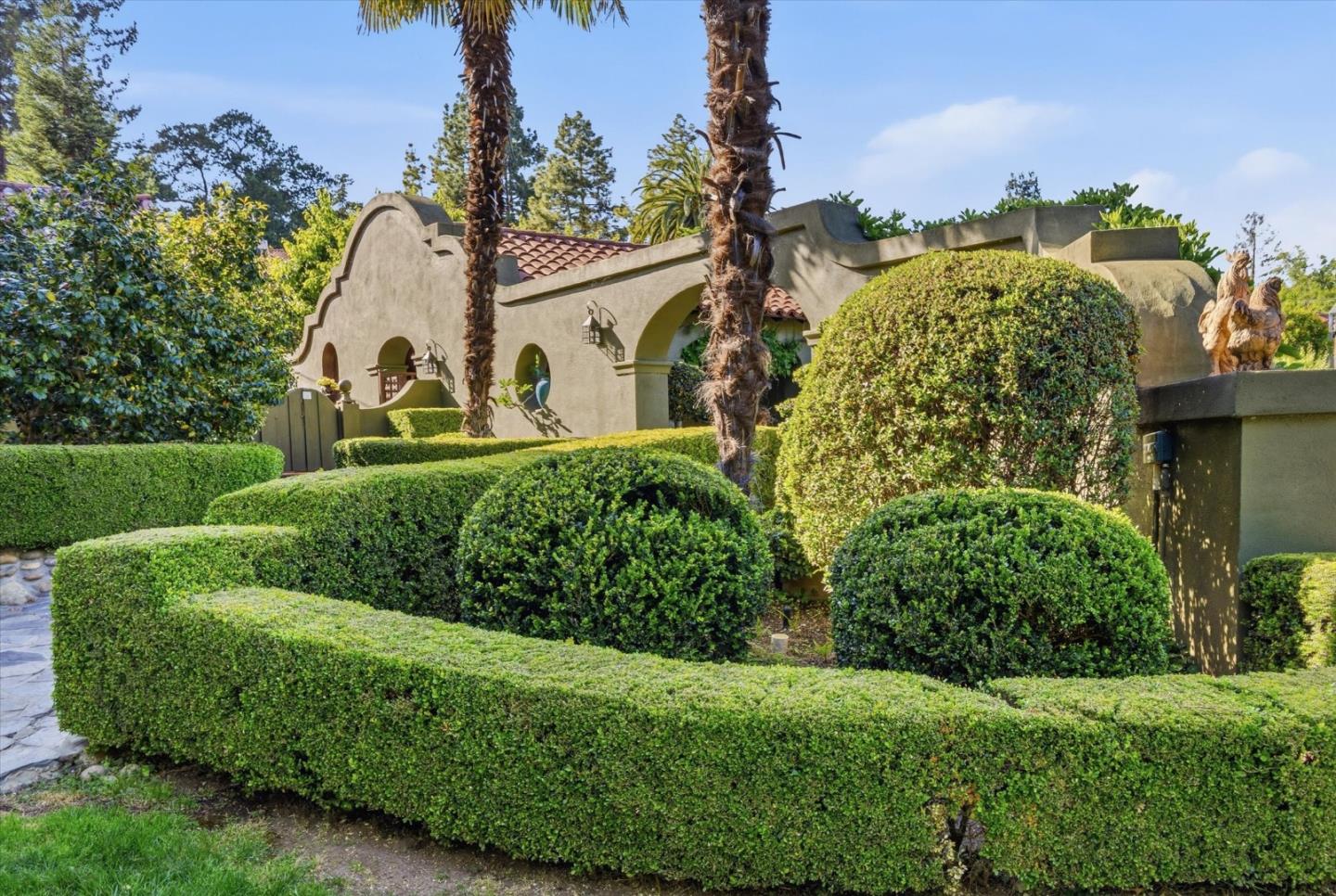18000 Overlook Road Los Gatos, CA 95030 - Photo 56 of 78 a view of a garden with a house