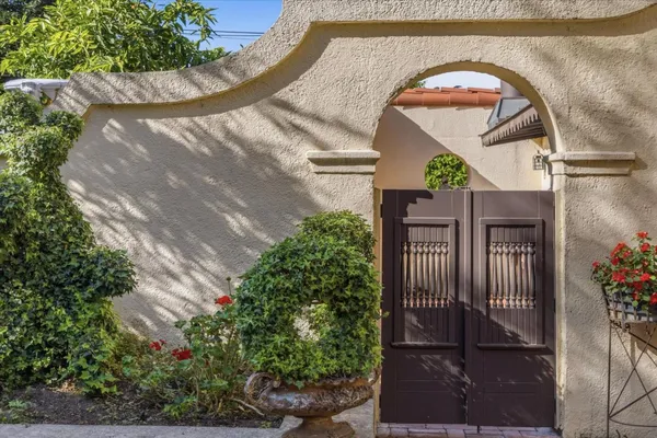 $9,850,000 | 18000 Overlook Road, Los Gatos, CA 95030