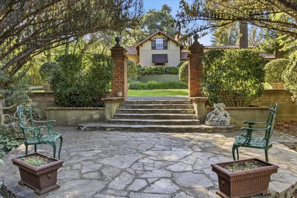 $9,850,000 | 18000 Overlook Road, Los Gatos, CA 95030