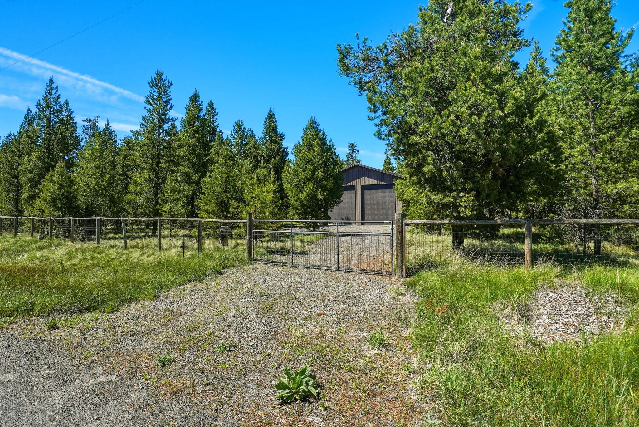 17118 Laguna Road Bend, OR 97707 - Photo 18 of 24 18
