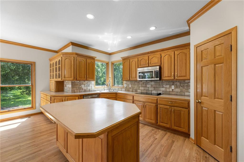 7447 Mize Road Shawnee, KS 66227 - Photo 24 of 83