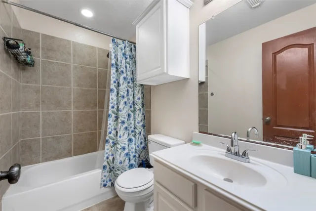 $459,900 | 4631 Tamarind Trail, Kingwood, TX 77345