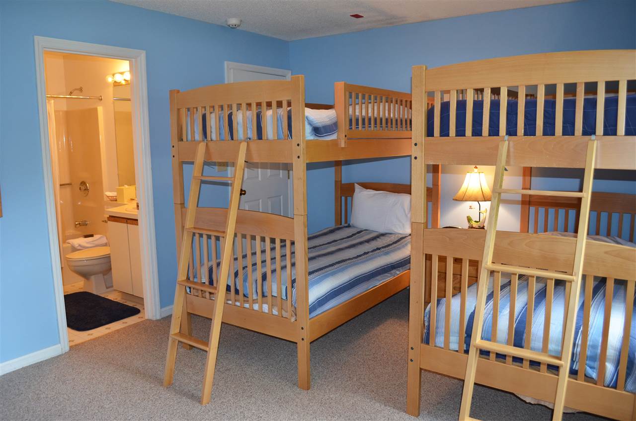69 White Loop, Unit E203 Ludlow, VT 05149 - Photo 20 of 40 Gallery Image 20