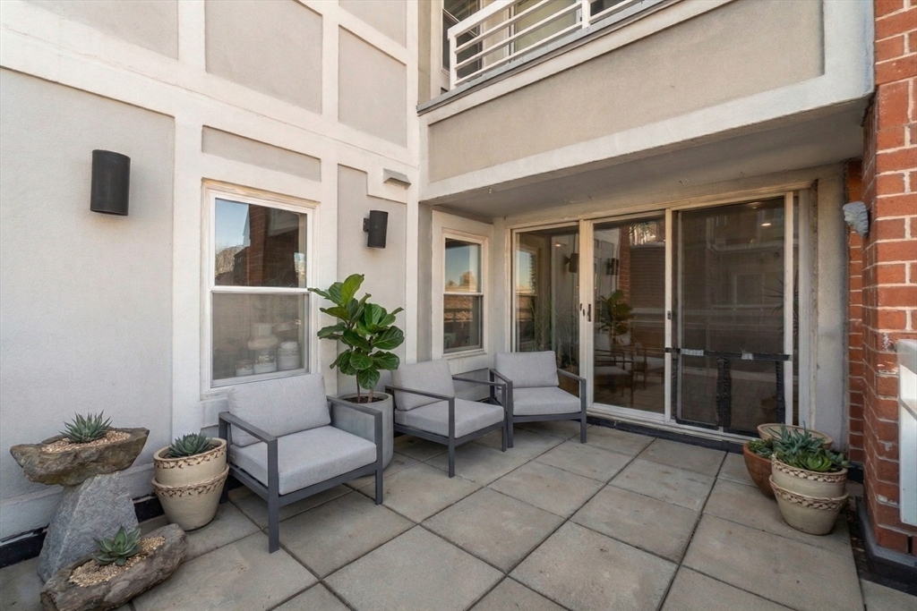 20 Chestnut Street, Unit 26 Cambridge, MA 02139 - Photo 9 of 10