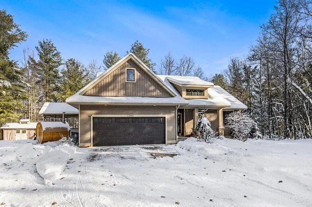 $495,000 | 12985 Hamilton Hills Drive, Gowen, MI 49326