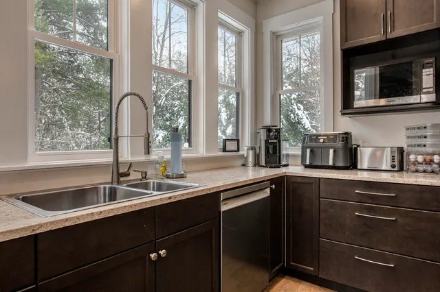 $495,000 | 12985 Hamilton Hills Drive, Gowen, MI 49326