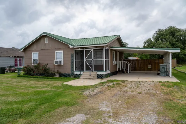 $120,000 | 6152 Highway 56, Chauvin, LA 70344