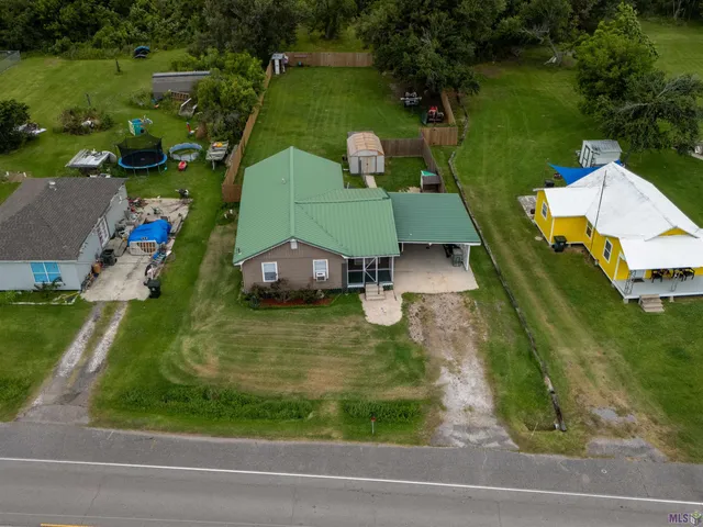 $120,000 | 6152 Highway 56, Chauvin, LA 70344