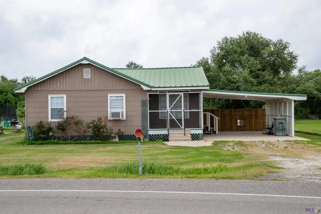 $120,000 | 6152 Highway 56, Chauvin, LA 70344
