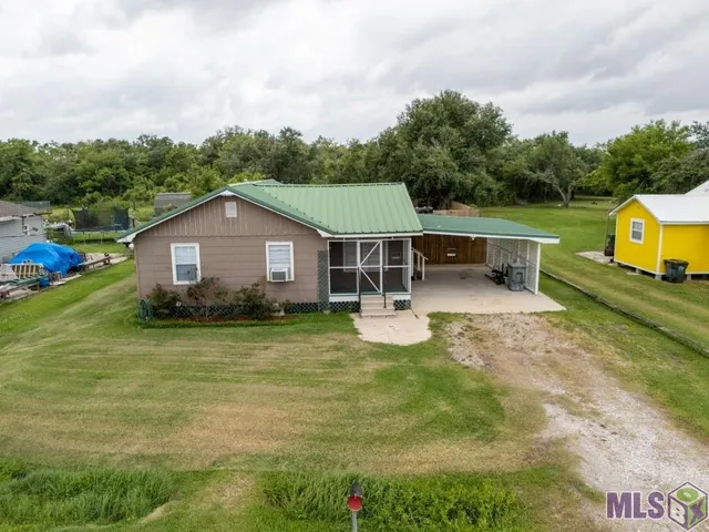 $120,000 | 6152 Highway 56, Chauvin, LA 70344