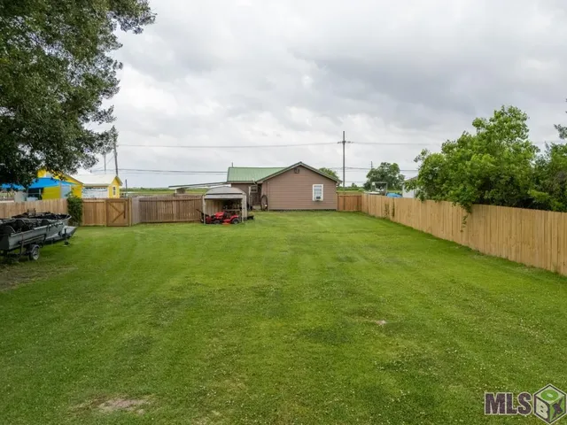 $120,000 | 6152 Highway 56, Chauvin, LA 70344