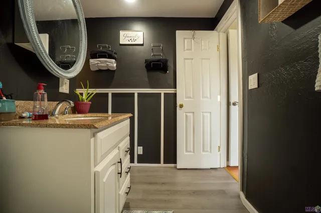 $120,000 | 6152 Highway 56, Chauvin, LA 70344