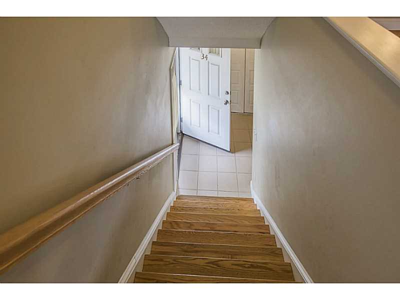 34 Fox Ridge Crescent, Unit 34 Warwick, RI 02886 - Photo 16 of 21 Entry.