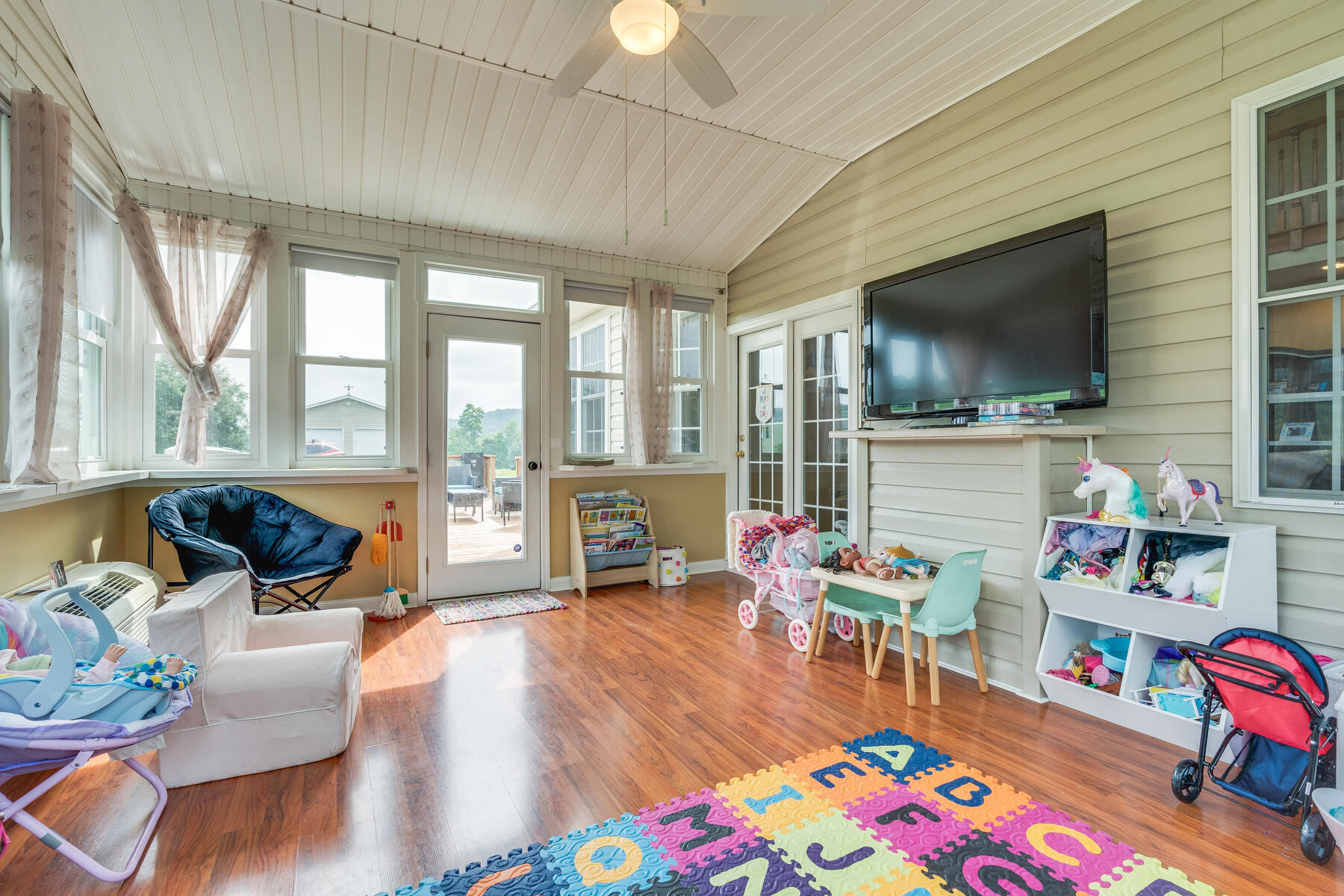 11361 Reedy Creek Road Bristol, VA 24202 - Photo 13 of 56 014