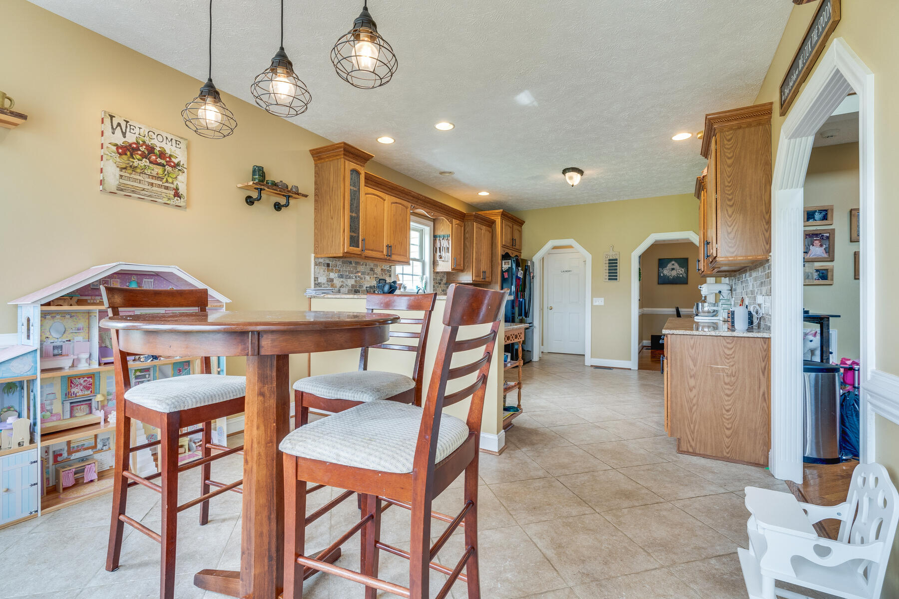 11361 Reedy Creek Road Bristol, VA 24202 - Photo 16 of 56 017