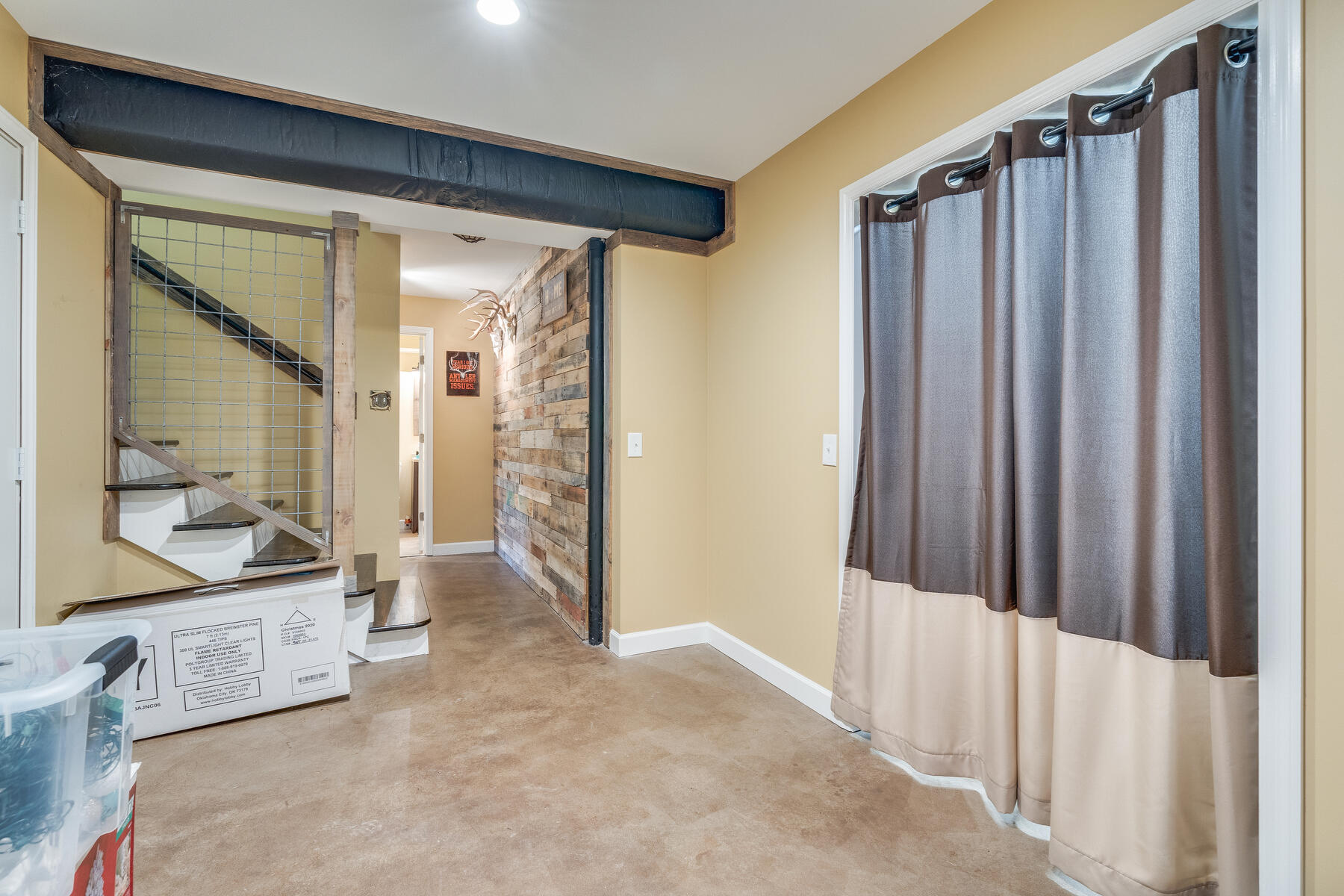 11361 Reedy Creek Road Bristol, VA 24202 - Photo 32 of 56 033