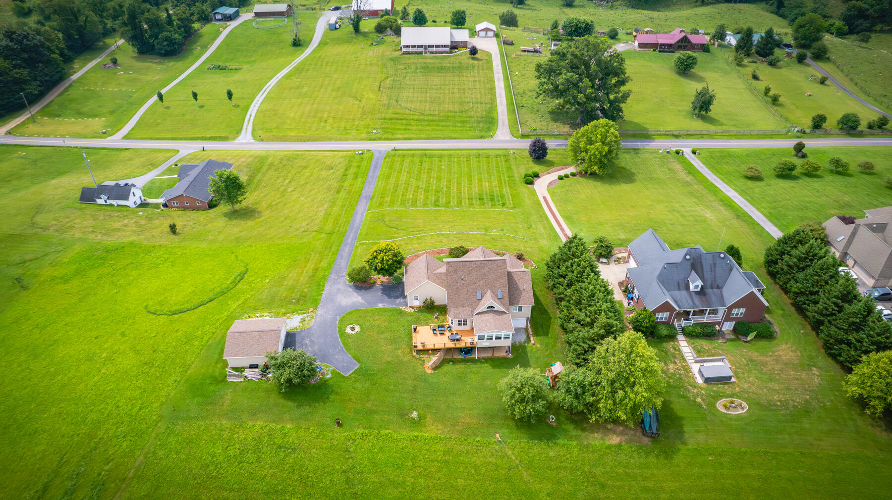 11361 Reedy Creek Road Bristol, VA 24202 - Photo 52 of 56 103