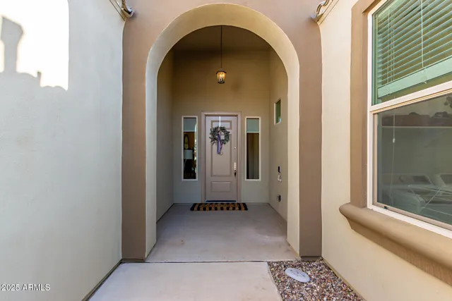 a view of entryway with a front door