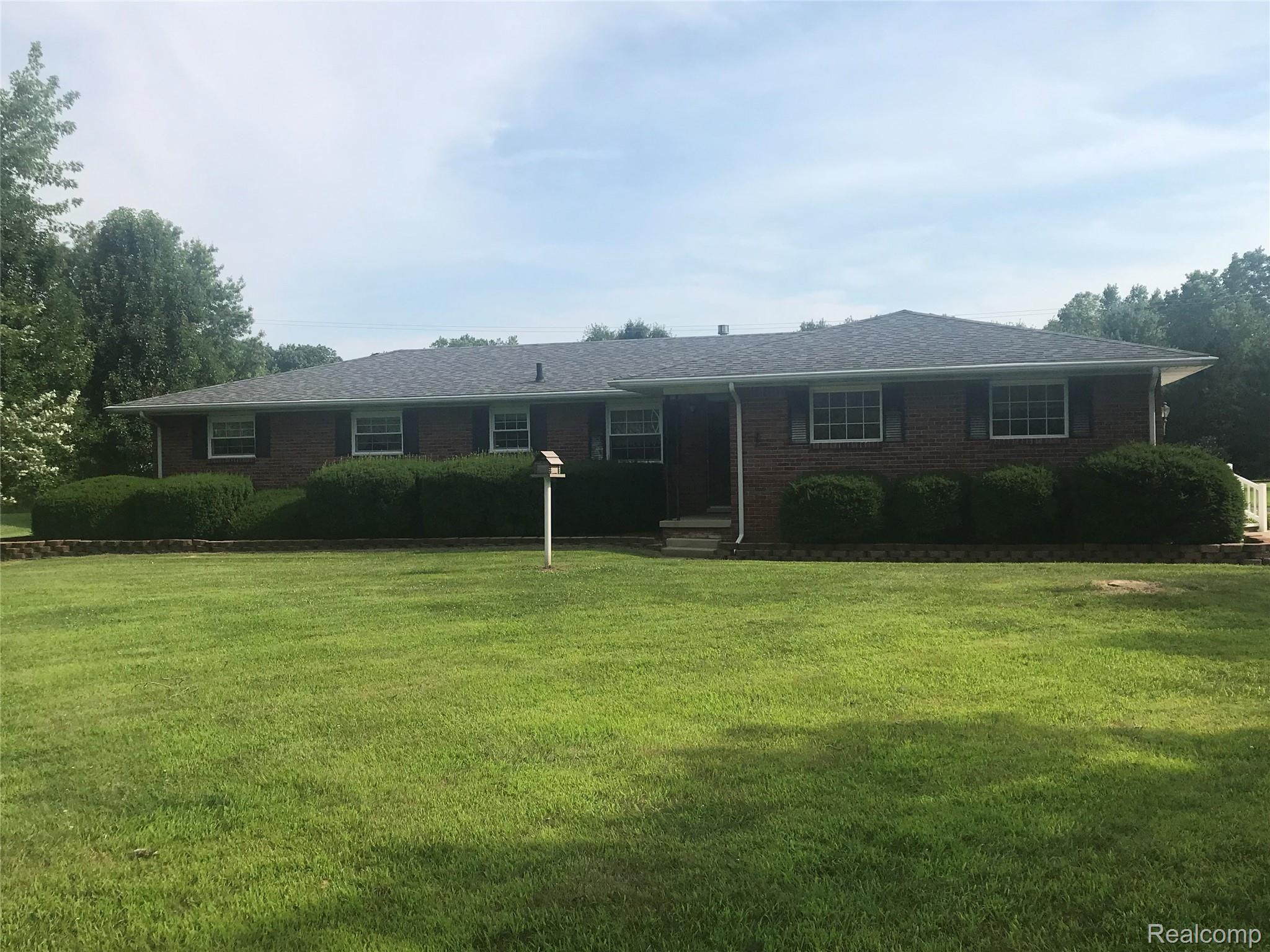 2384 West Labo Road Carleton, MI 48117 - Photo 1 of 63 IMG_8101.JPG