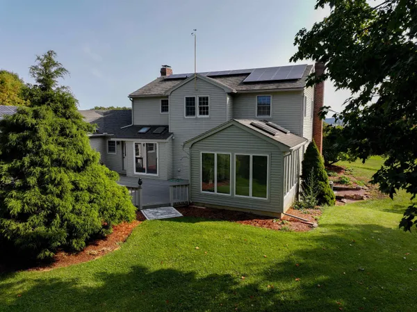 $1,100,000 | 129 E Shore North, Grand Isle, VT 05458
