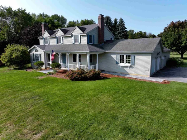 $1,100,000 | 129 E Shore North, Grand Isle, VT 05458